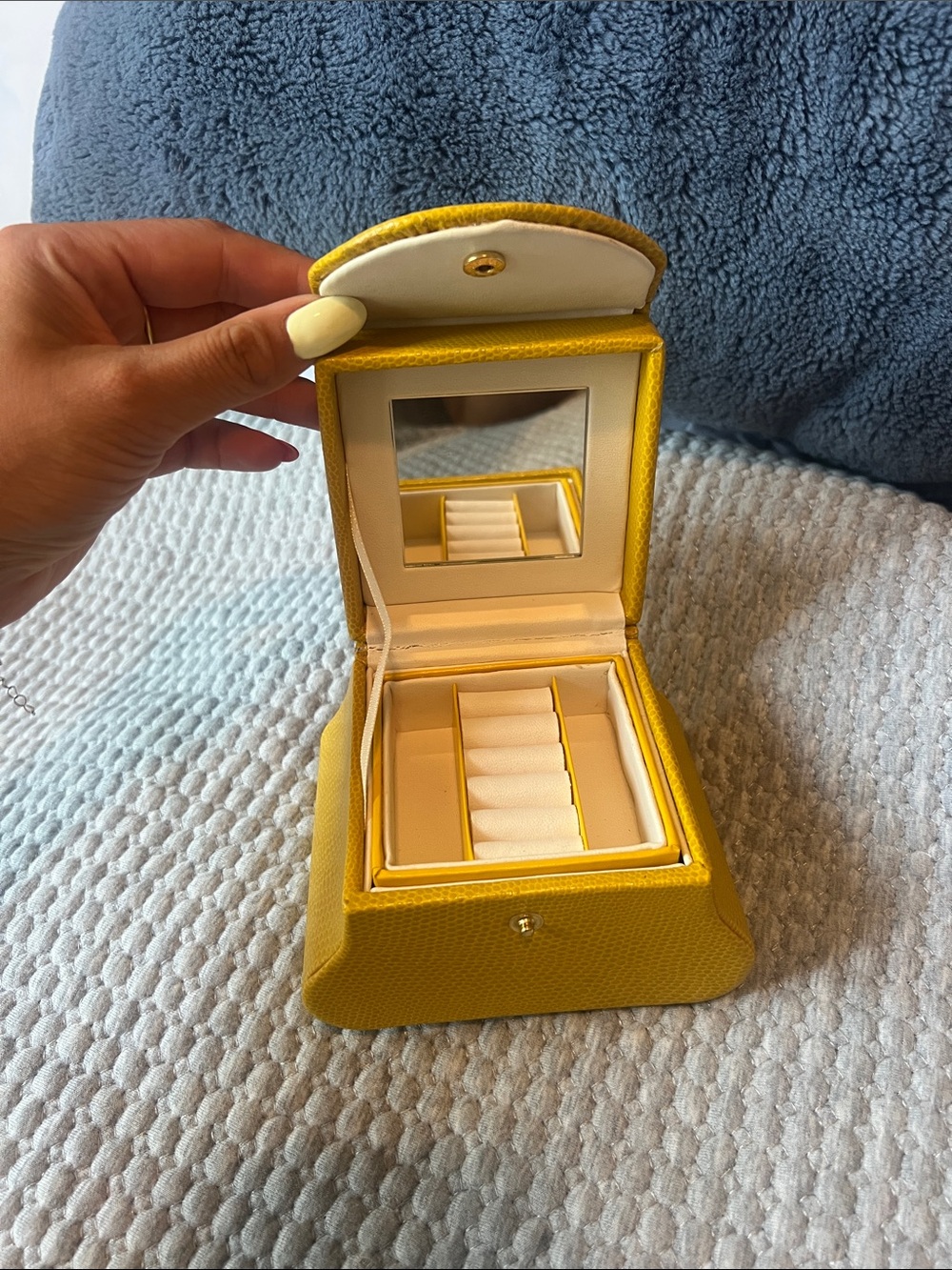 Wolf Designs Jewelry Box